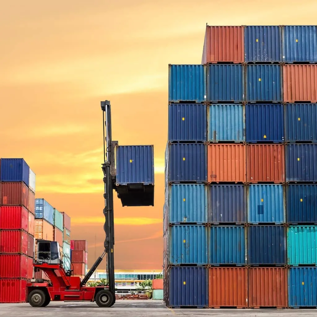 Containers-being-stacked-slide-comp